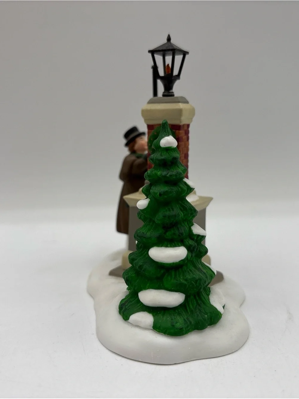 Department 56 1995 Vintage Heritage Village Collection Ye Olde Lamplighter 58393
